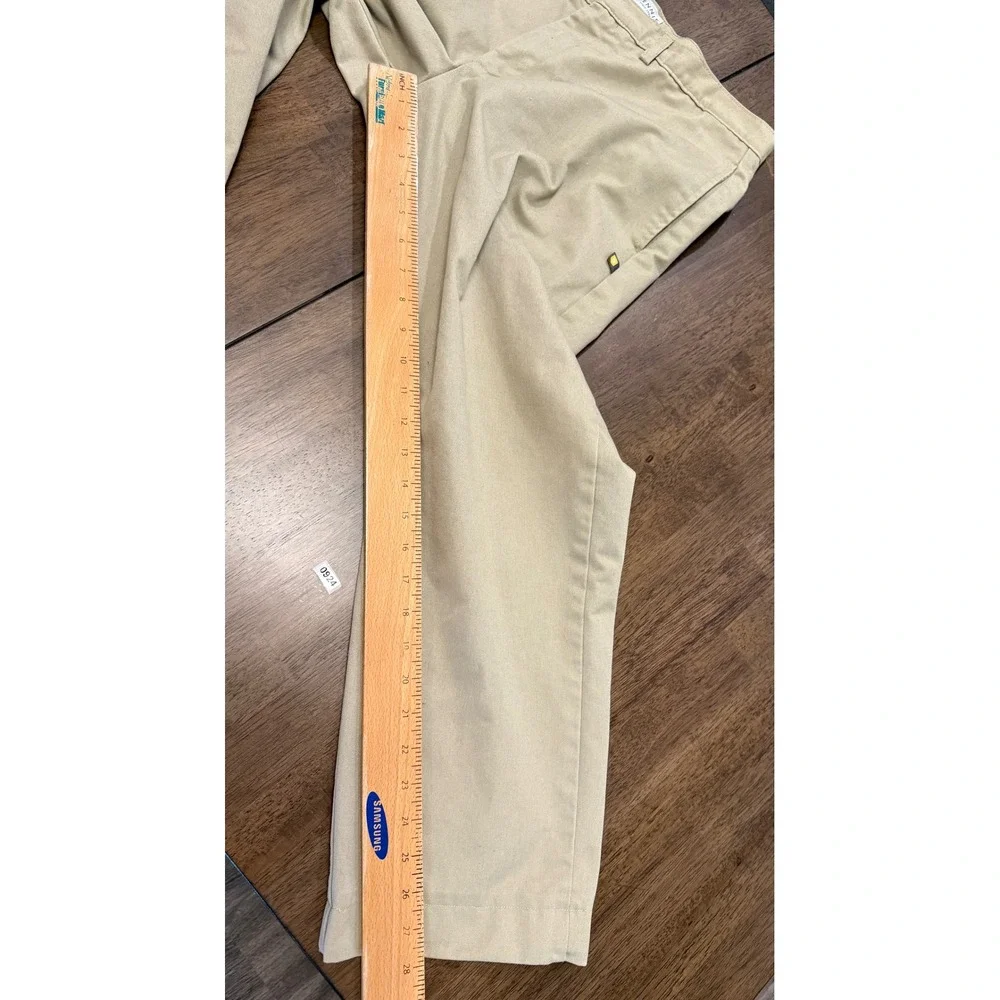 Dennis Uniform Mens Khaki Chino Pants Tan Straight Leg Style 077000 Size 32x26.5